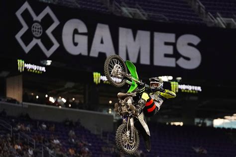  De X Games 2018: Een triomfantelijke terugkeer van de Russische extreme sporter Xavier X-Man Ivanov